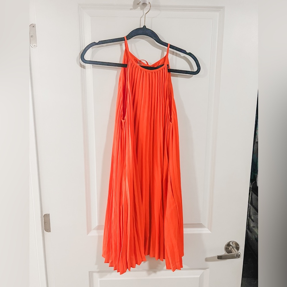 Line and Dot Orange Pleated Dress Size Medium